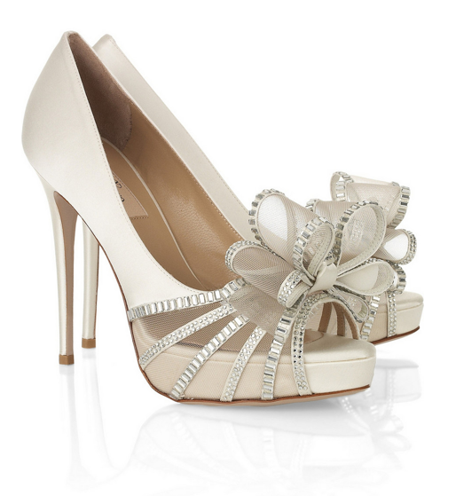 Shoe Envy: Valentino Bow Heels // The Perfect Bridal Shoes