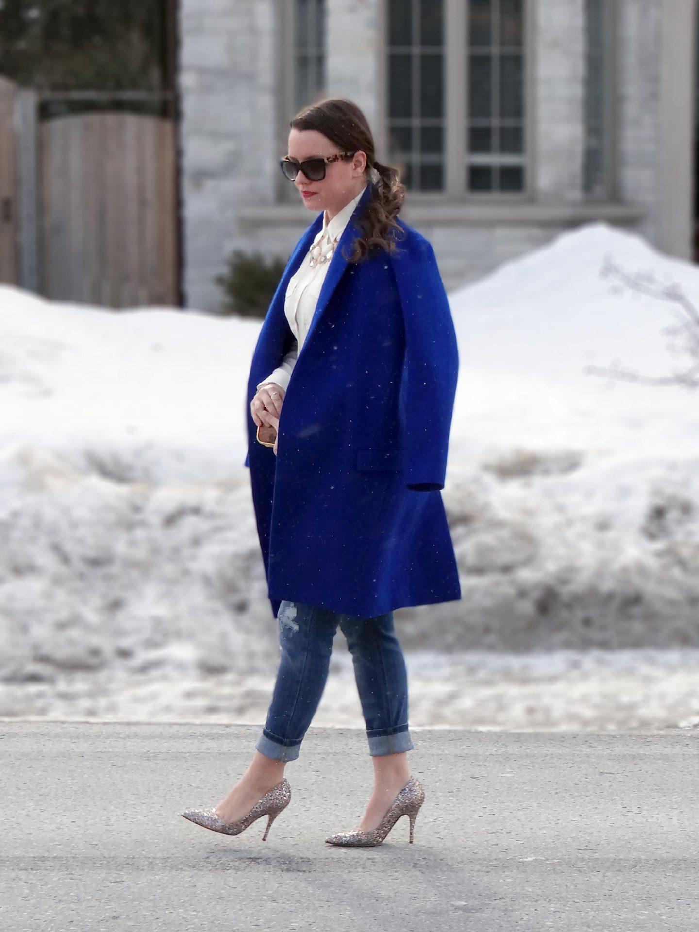 Wool Coat, Cobalt Blue, Winter Fashion, Fall Fashion, Ladies wtih style, life and style, fashion blog, fashion, style, outfit, fashion blogger, style blogger, outfit ideas, accessorize, street style, fashion styles, Victoria Simpson, A Side of Vogue