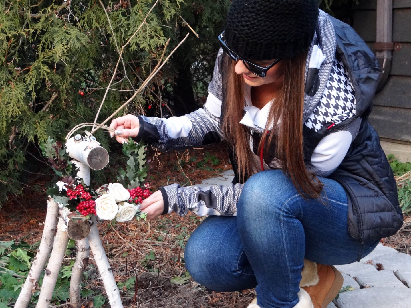 reindeer decor, life and style, fashion, outfit, style, fashion blog, fall fashion, winter fashion, victoria simpson, a side of vogue, bench, fall style, outfit ideas, cougar boots, christmas wreath