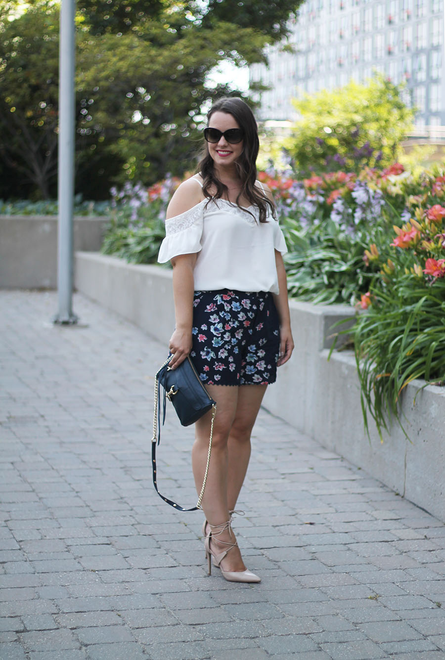 Outfit // How To Dress Up Shorts